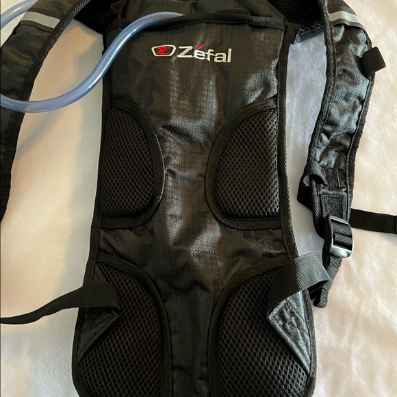 ZEFAL WATER HYDRATION BACKPACK ONLY Outdoot Hiking Camping Activewear Jogging - Picture 4 of 7